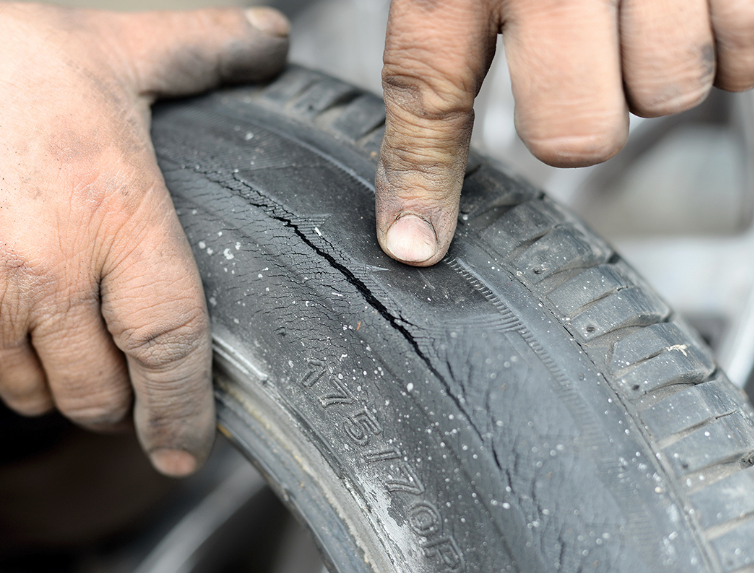 5 Warning Signs Your Tires Could Fail Soon